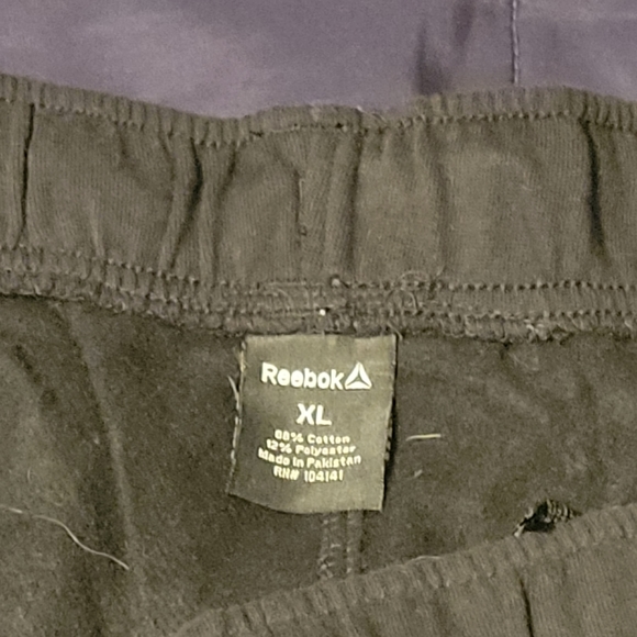 REEBOK SWEATPANTS. MENS XL. - Picture 2 of 3
